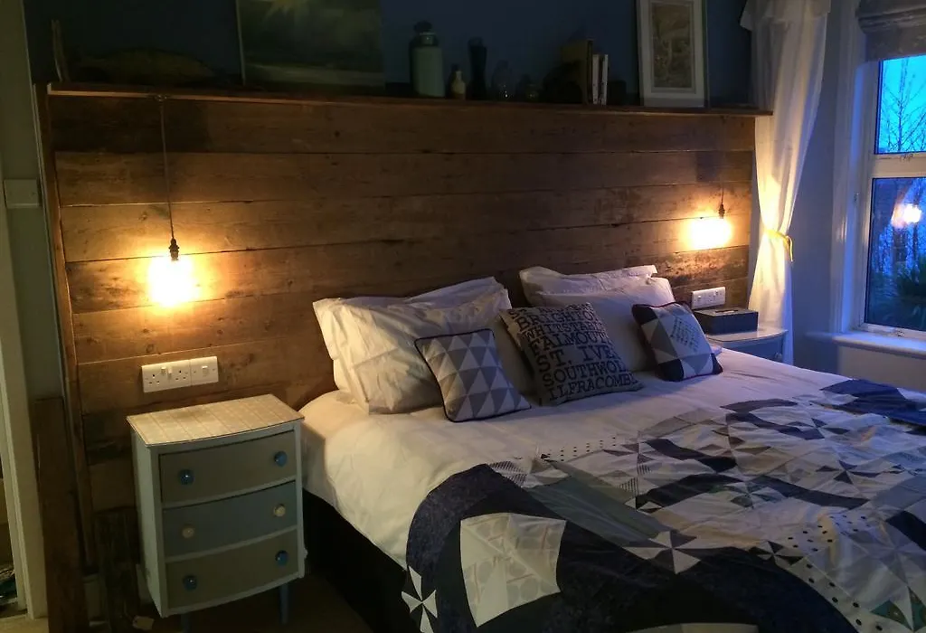 Lyonesse Guest House-1